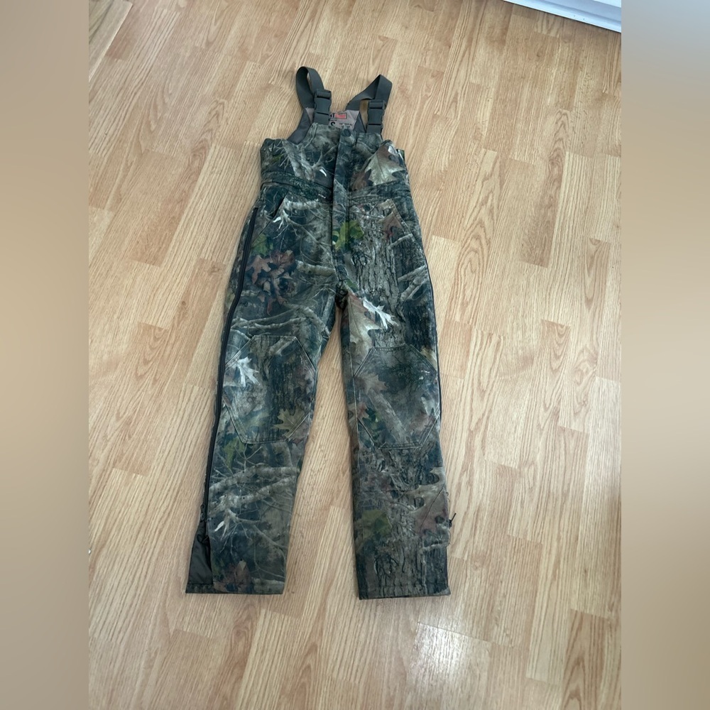 Redhead silent hide bib overalls hunting/fishing camo youth size small- bass pro